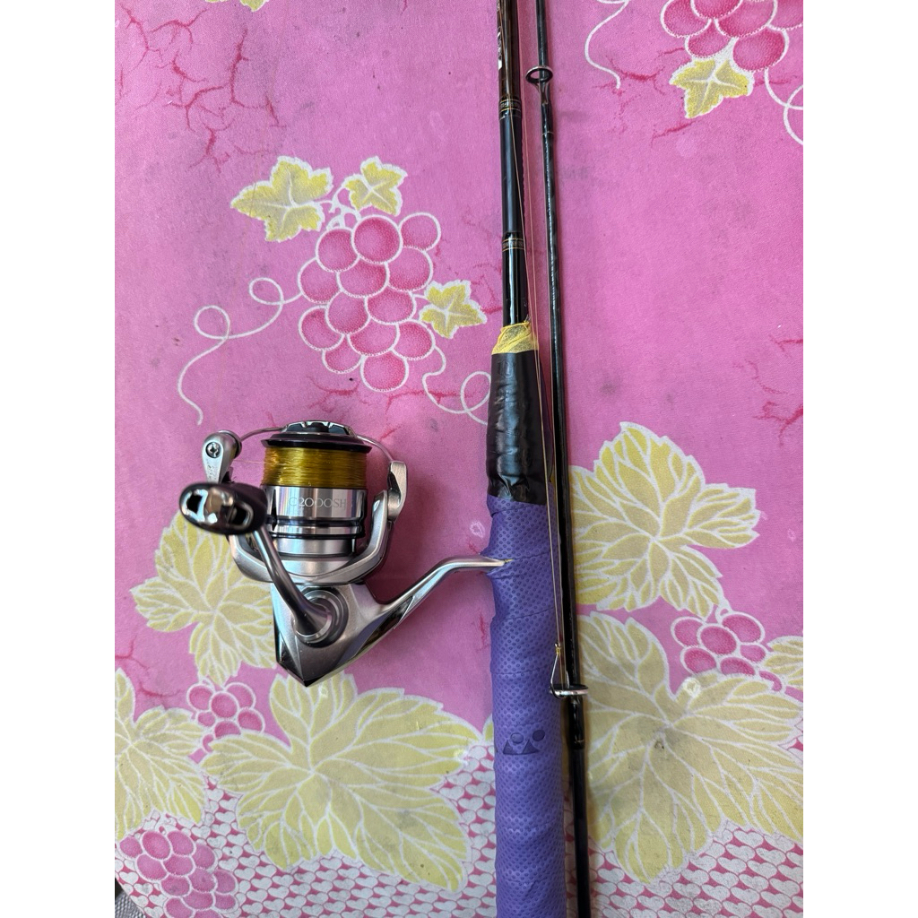 reel stradic fl c2000shg & joran daiwa magoi g mx 6-14lb