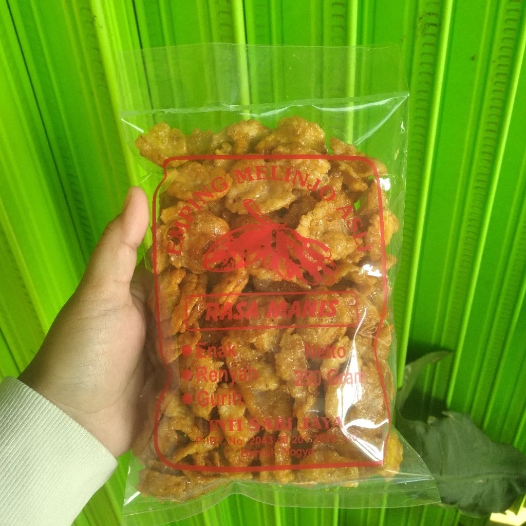 Emping melinjo matang aneka rasa