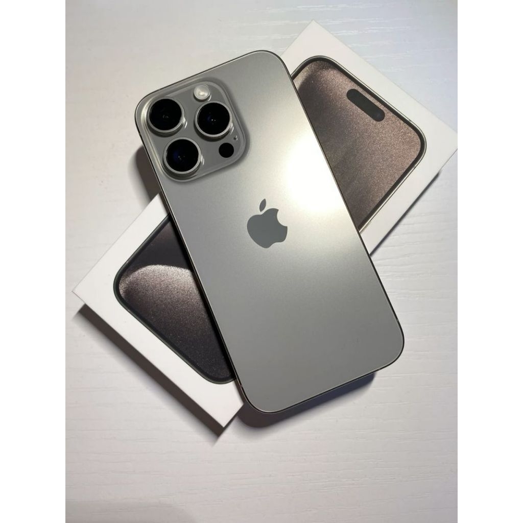 IPHONE 15 PRO SEKEN LIKE NEW ORIGINAL & BERGARANSI