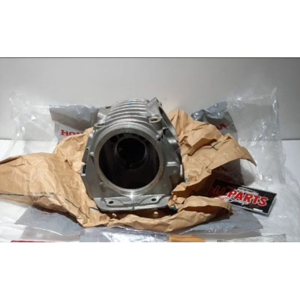12200 KPH 740 HEAD CYLINDER SUPRA X125 KARISMA X125  KIRANA 125 ORIGINAL AHM