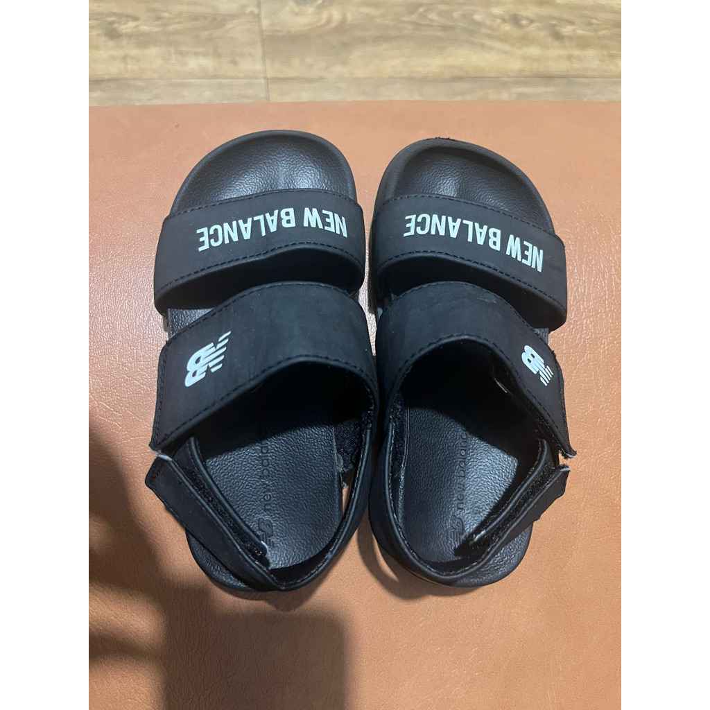sendal anak NB Preloved