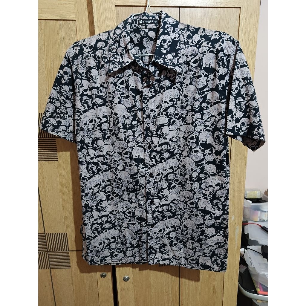 BAJU PRIA SECOND INSIGHT BEKAS