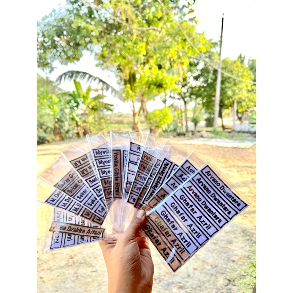 NAME TAG BORDIR KOMPUTER
