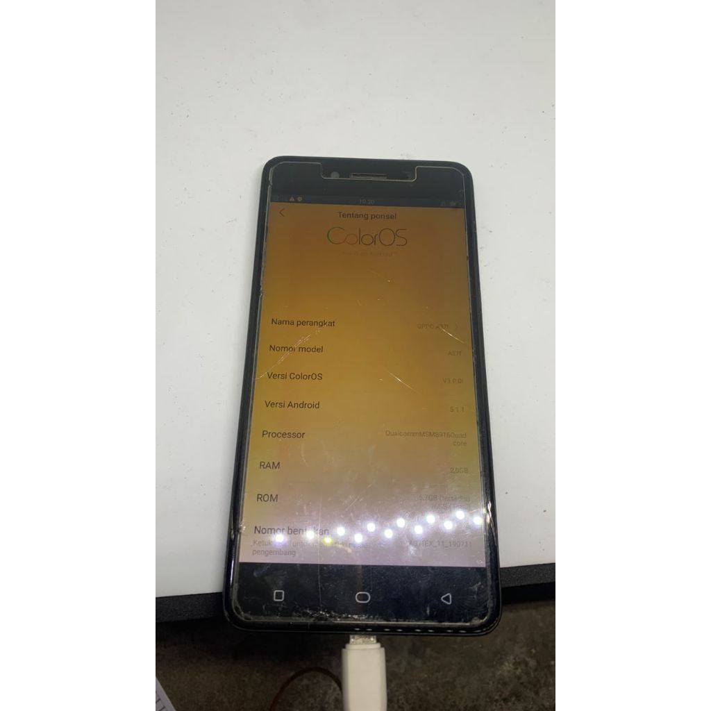 Oppo A37 minus