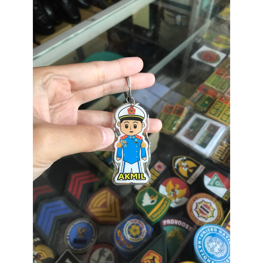 Gantungan Kunci Akrilik Taruna Akmil dengan Baju PDU