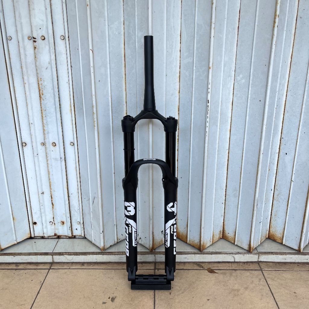 Fork 29 Pro Gear 34 T150 Boost Air Rebound Lock Black