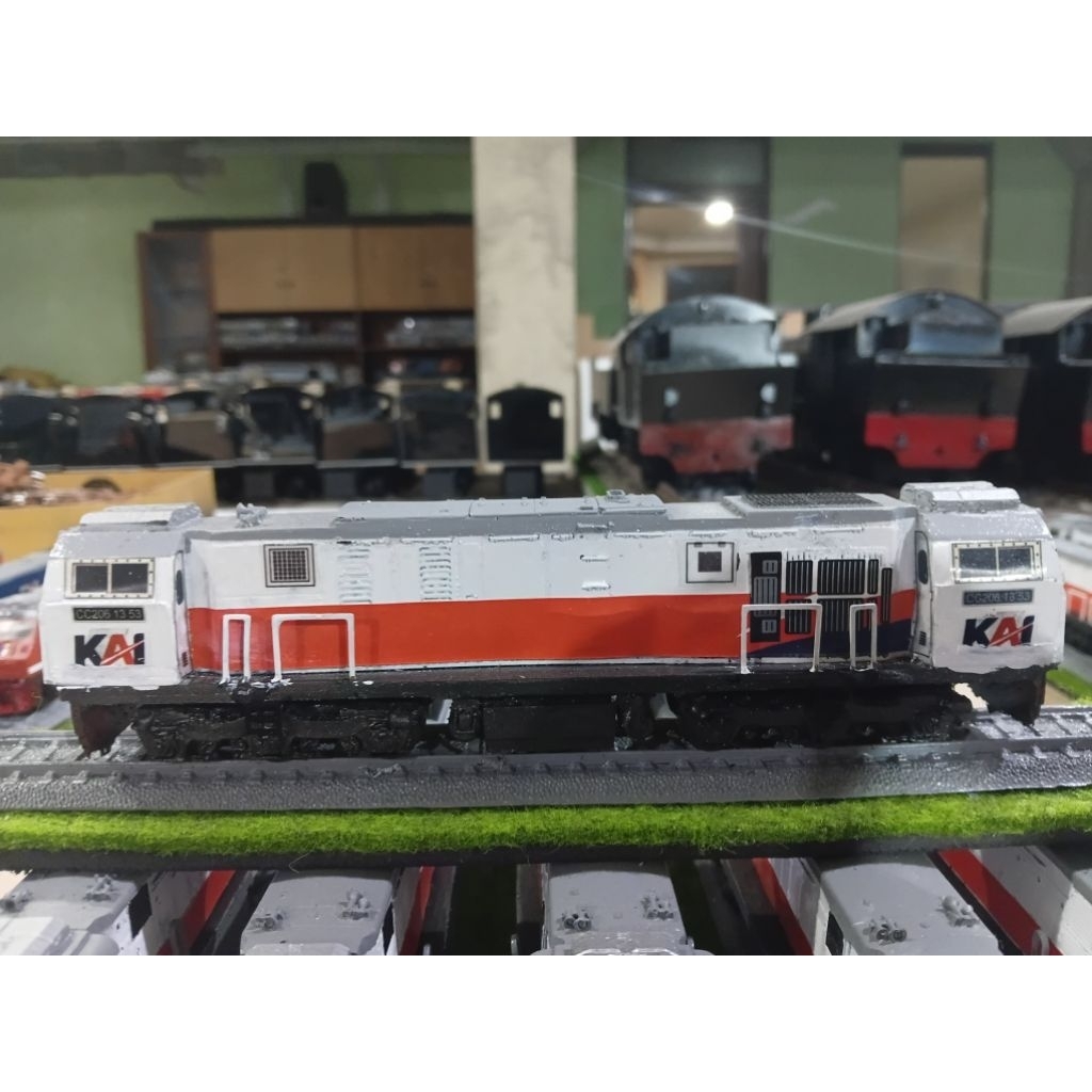 miniatur kereta api cc206 statis model