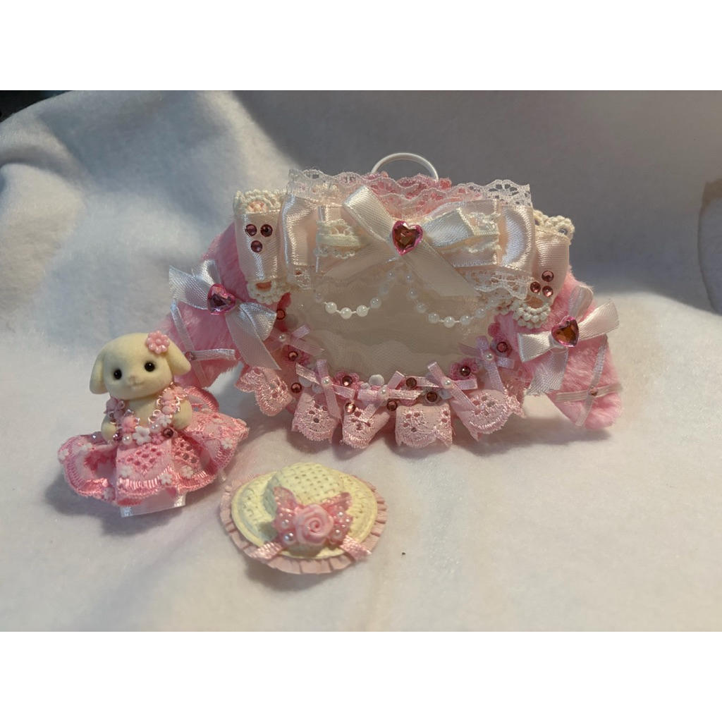 SYLVANIAN FAMILIES FLORA CIEL WITH FANMADE CLOTHES