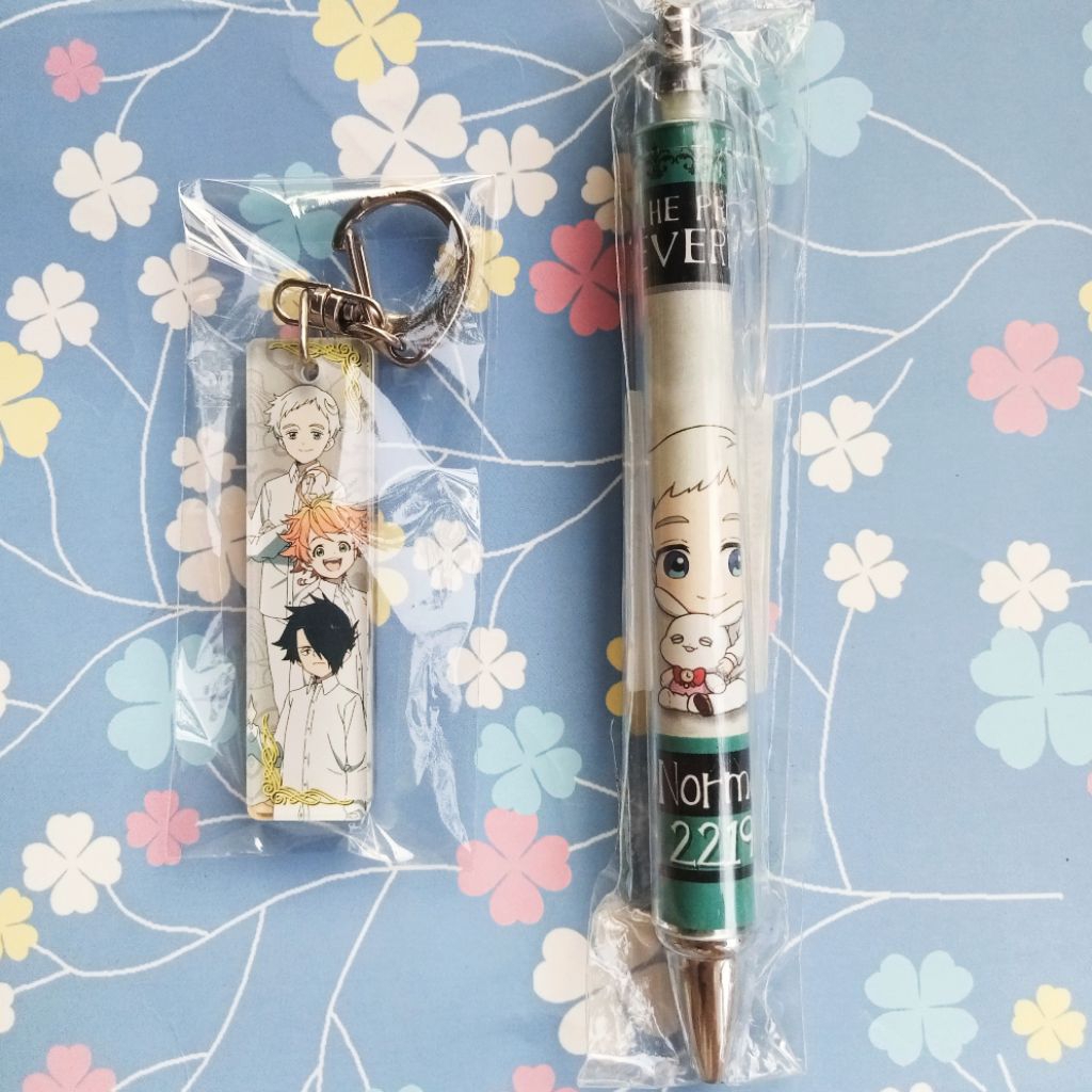 (85k) set THE PROMISED NEVERLAND Official Norman Pen and Acrylic Block Keychain Emma, Norman, Ray Me