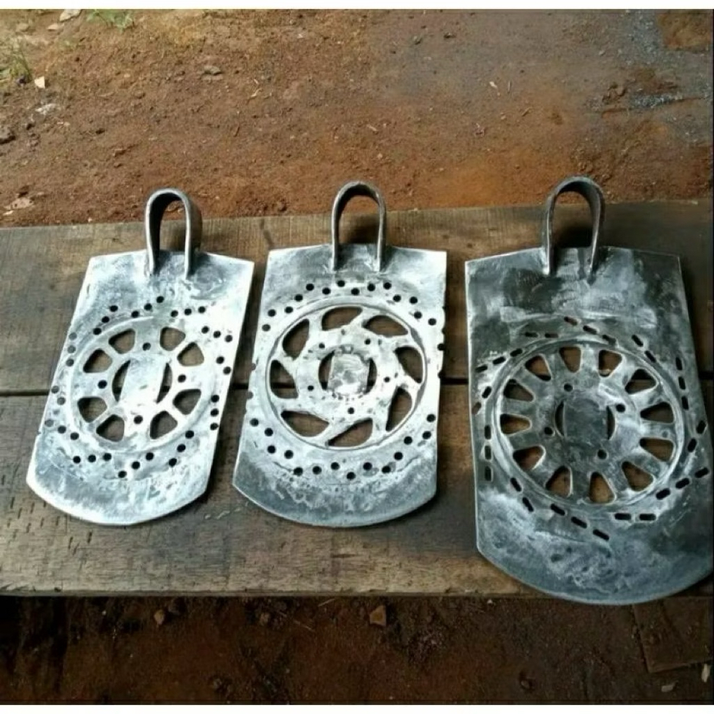 Cangkul cakram anti lengket Ukuran 22cm - Cangkul Baja Cangkul Tanah Anti Karat