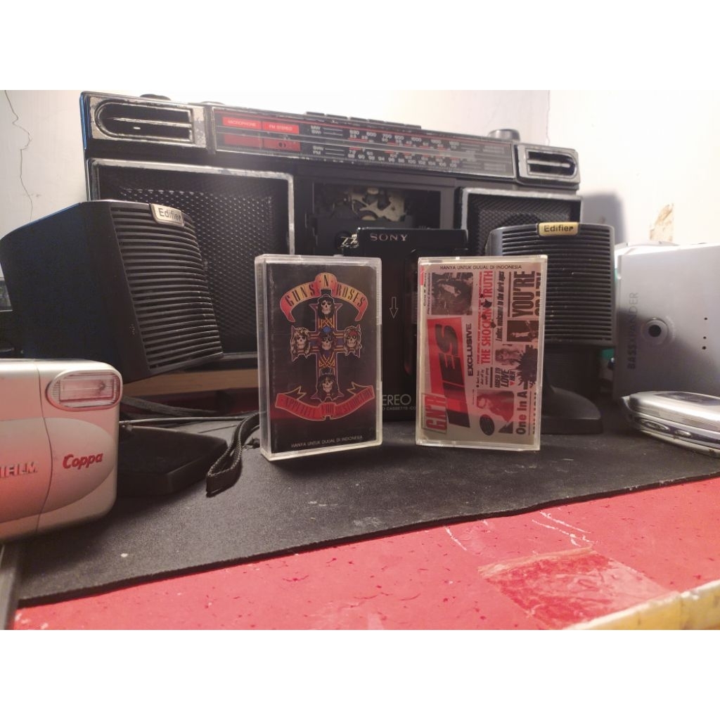 Kaset Pita Guns N Roses 2 Album
