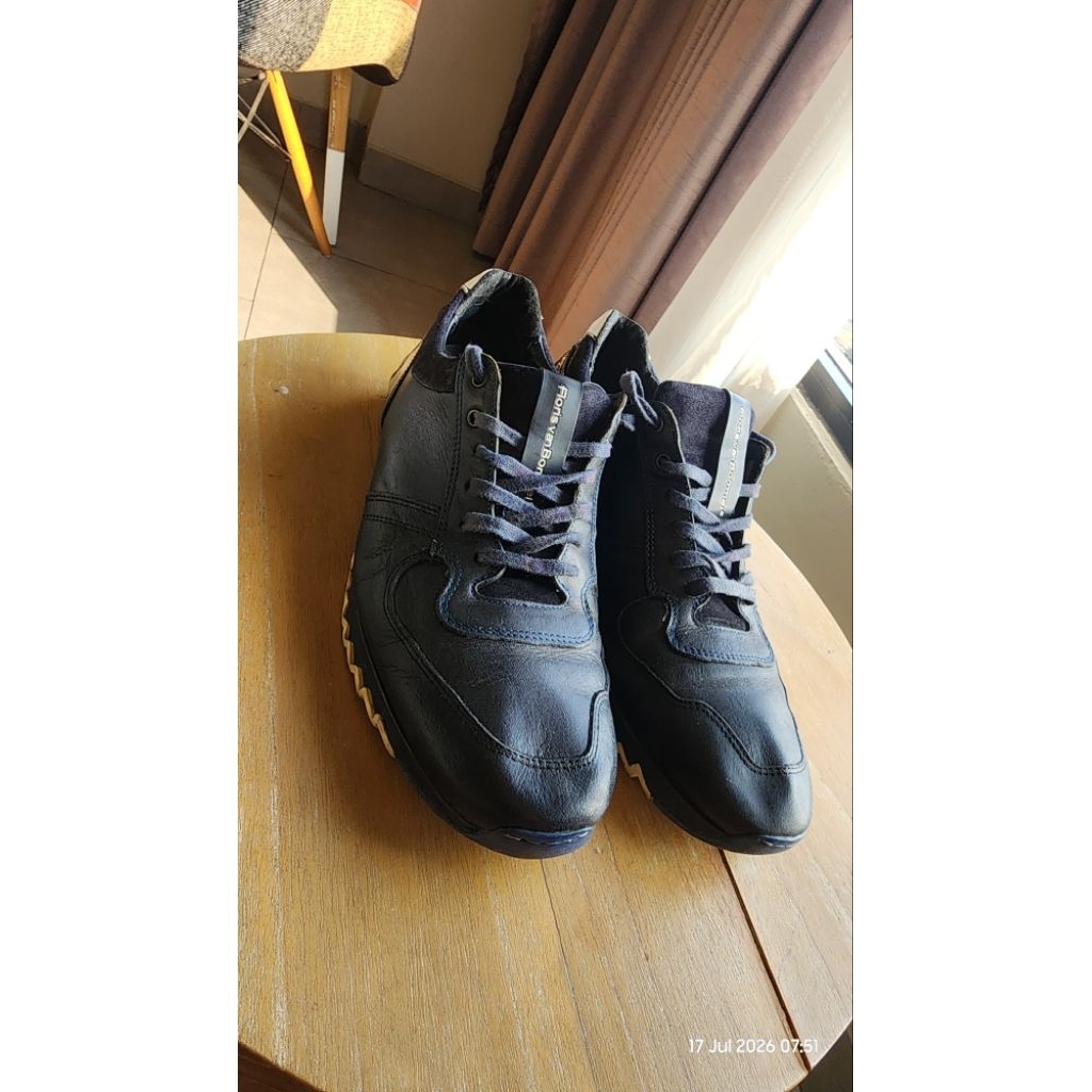 Floris van Bommel Original Leather Sneakers – Size 43