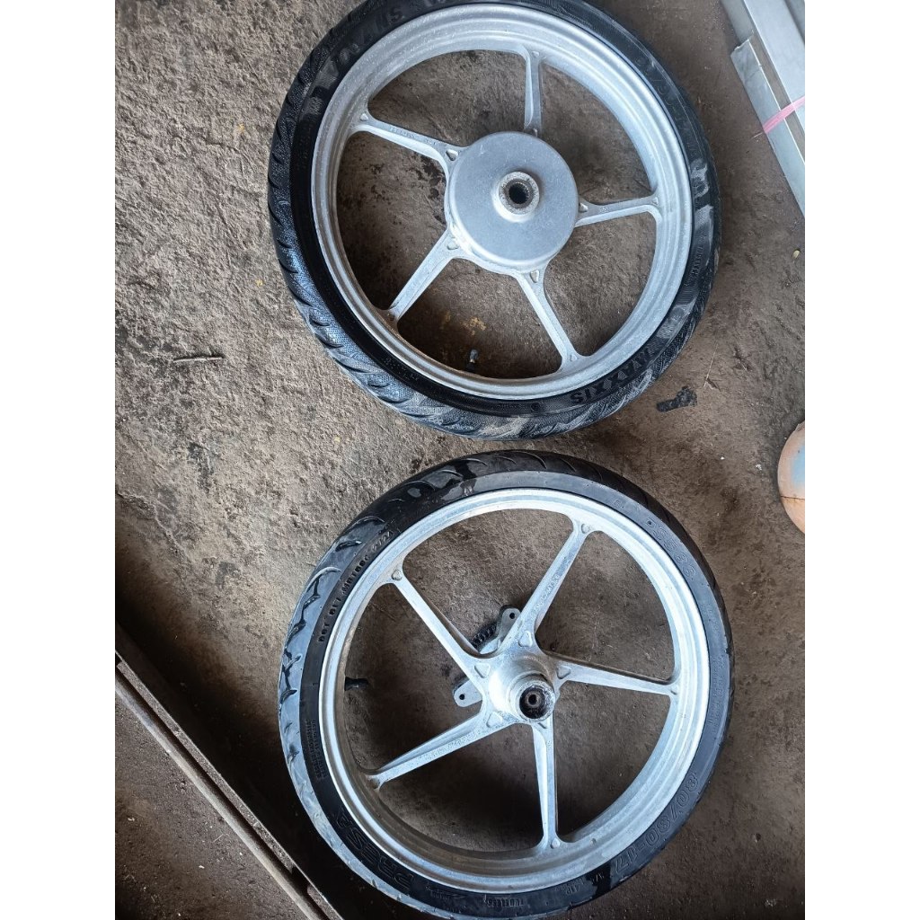 VELG AEROX VND RING 17 SET ninggal BAN