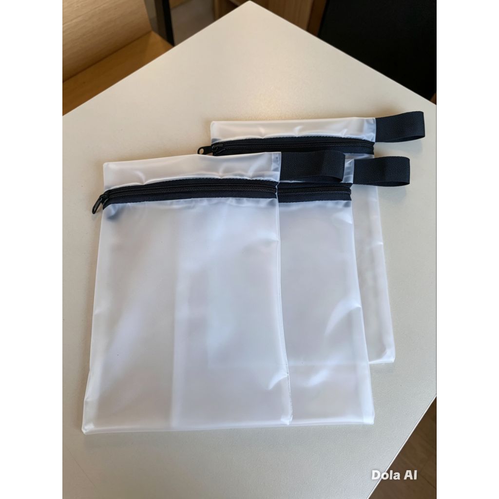 Tas Pouch transparan tebal multifungsi