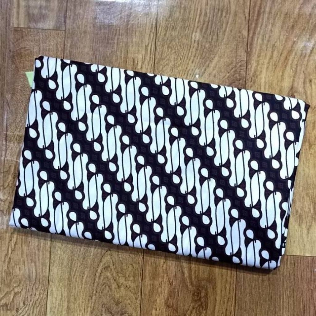 Kain jarik batik sogan Jogja Solo motif parang warna coklat putih bahan katun - kain lilit batik