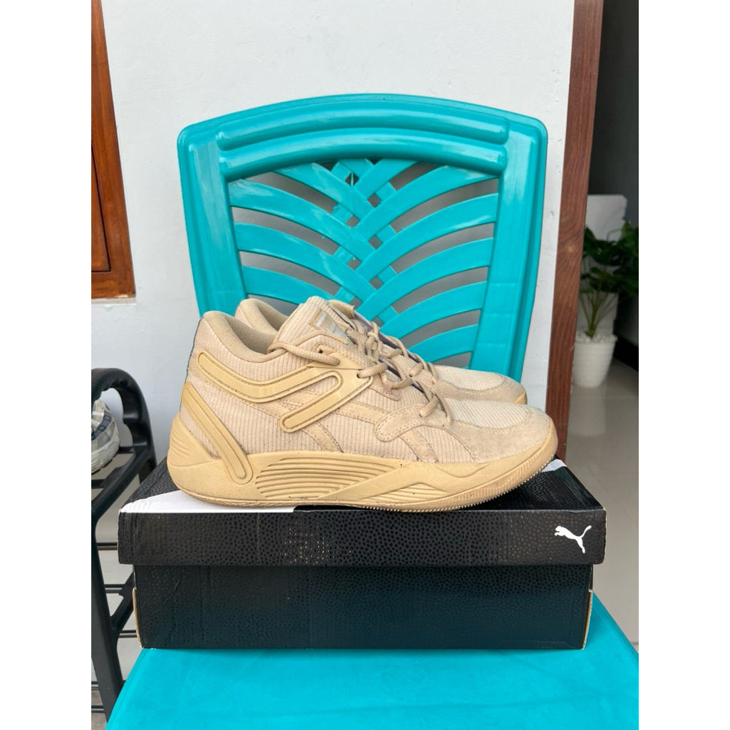 Sepatu basket puma trc blaze court