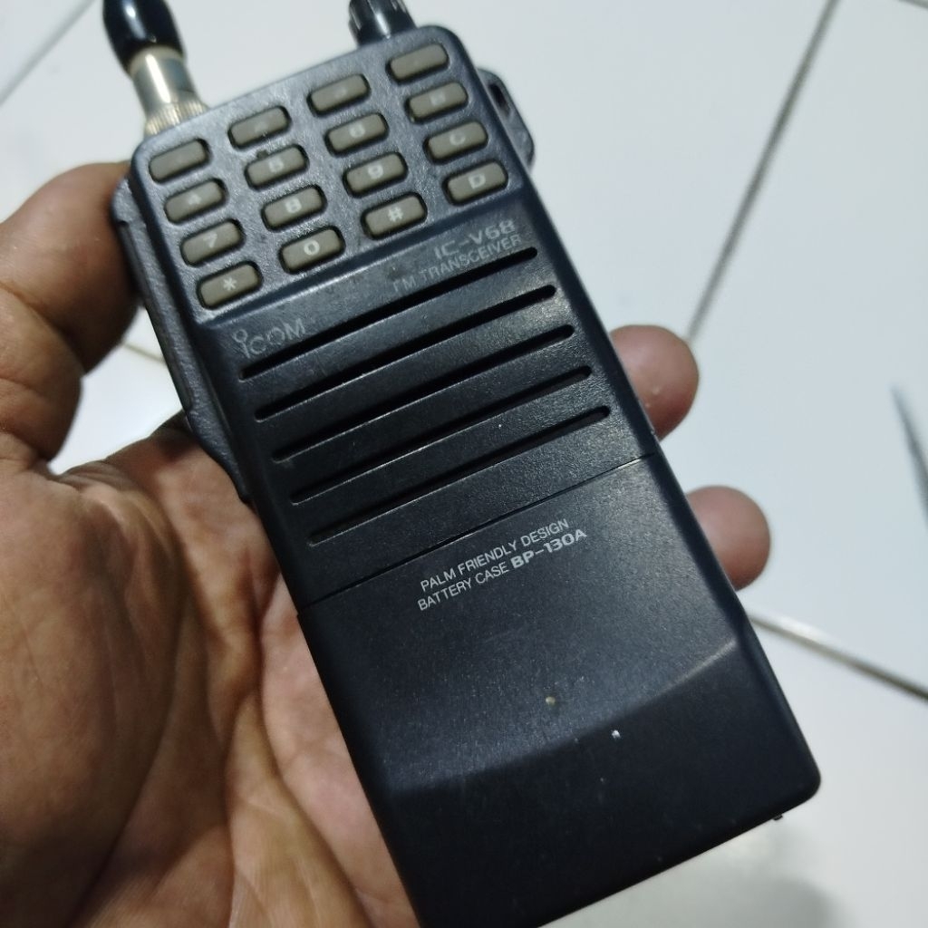 Icom ic-v68 ht second bahan Oprek layak