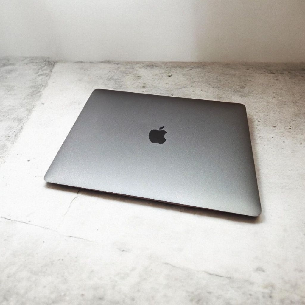Macbook Pro 2017 - Non touchbar 8/256GB