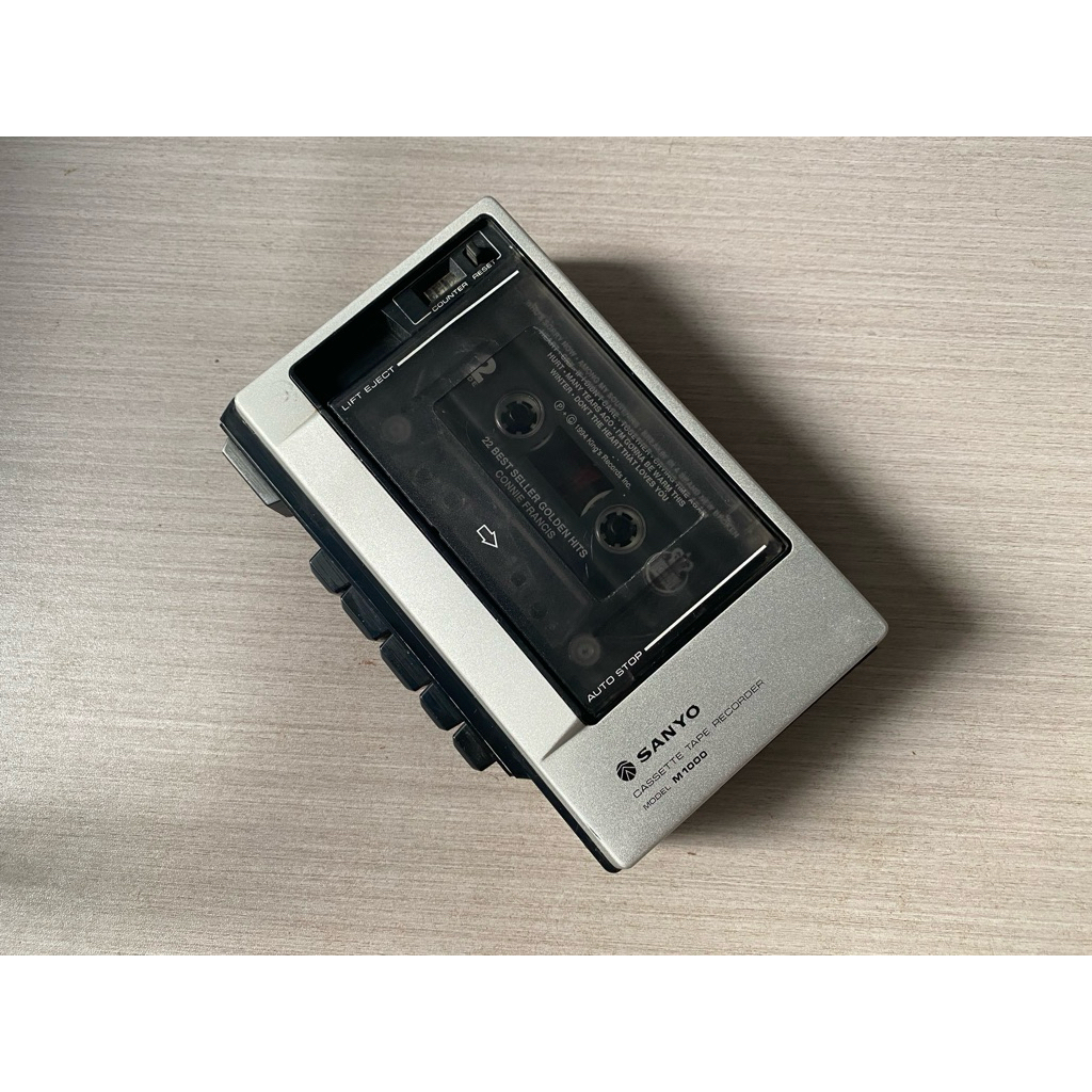 Walkman Sanyo M 1000