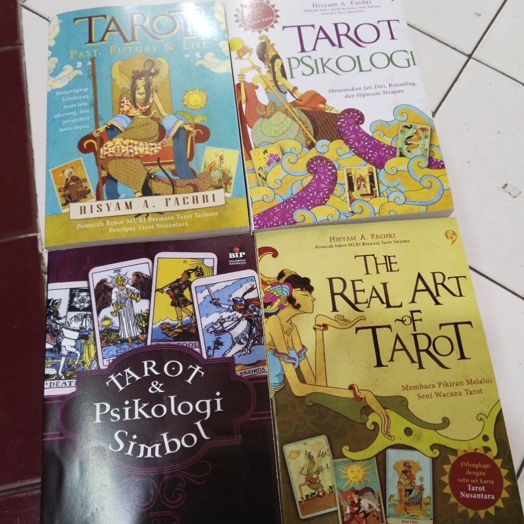 Paket Buku tentang Tarot dan Psikologi