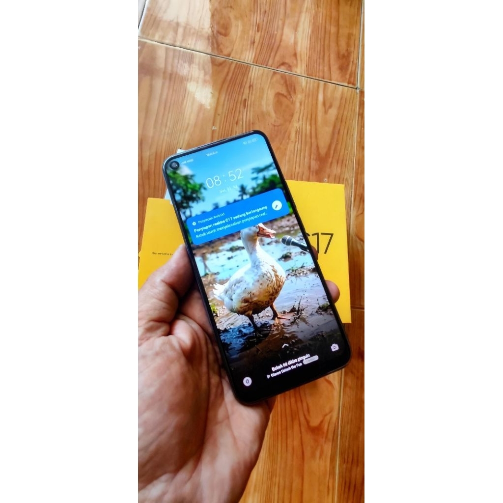 HP second realme c17