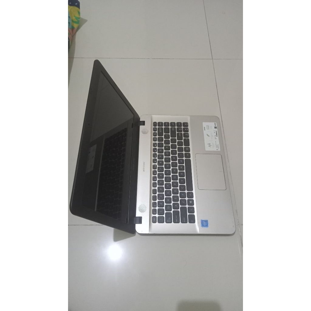 Laptop Asus X441M