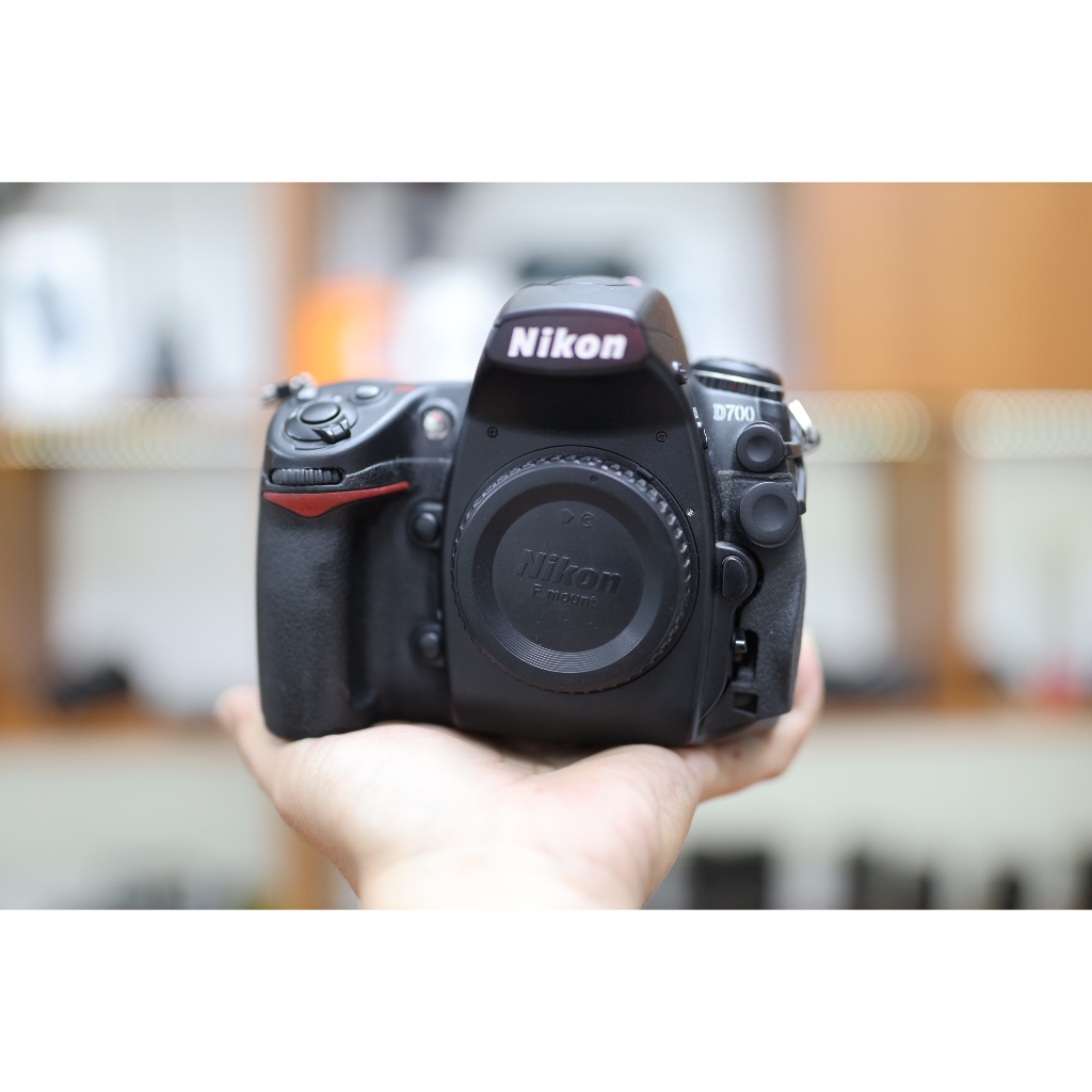 NIKON D700 BODY ONLY SECOND MURAH