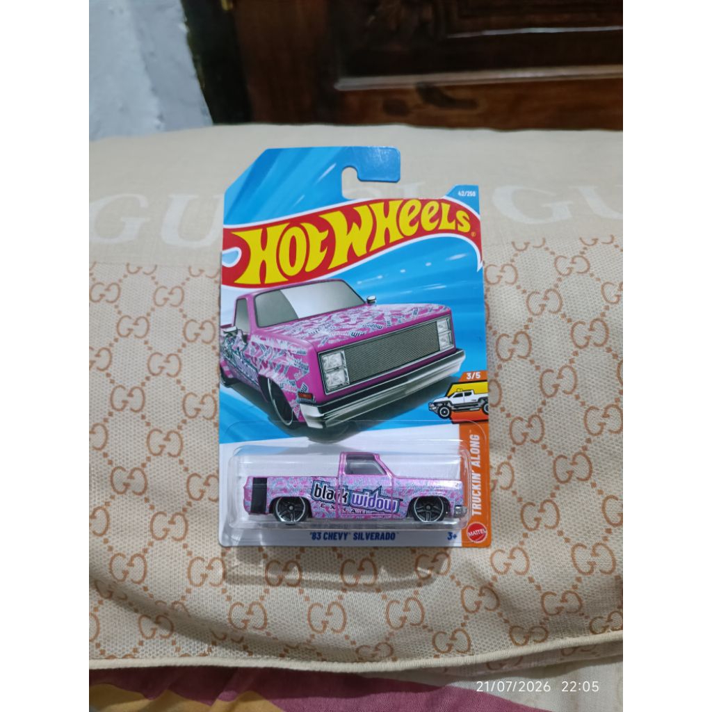 Hotwheels 83 Chevy Silverado