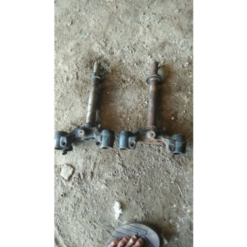 SEGITIGA T SHOCK DEPAN FIZR / VEGA LAMA / CRYPTON / FORCE 1