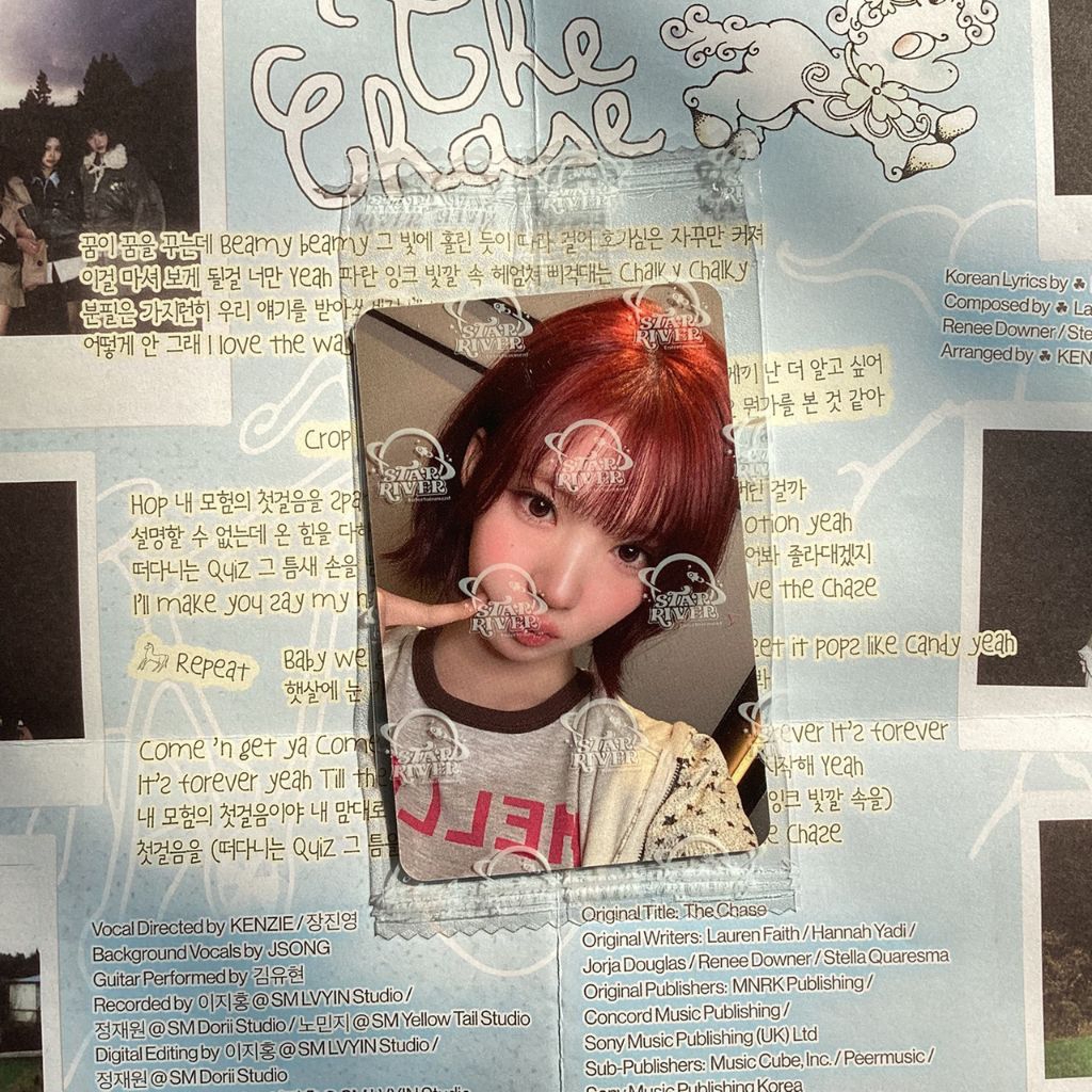 Jiwoo hearts2hearts photocard starriver special ver