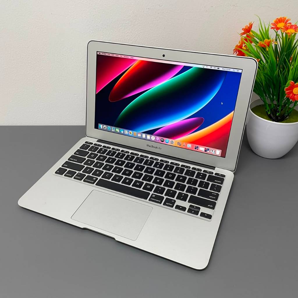 {TERLARIS} Macbook Air 2015/2014 Core i5 8GB 128GB 256GB 11Inch Second Original