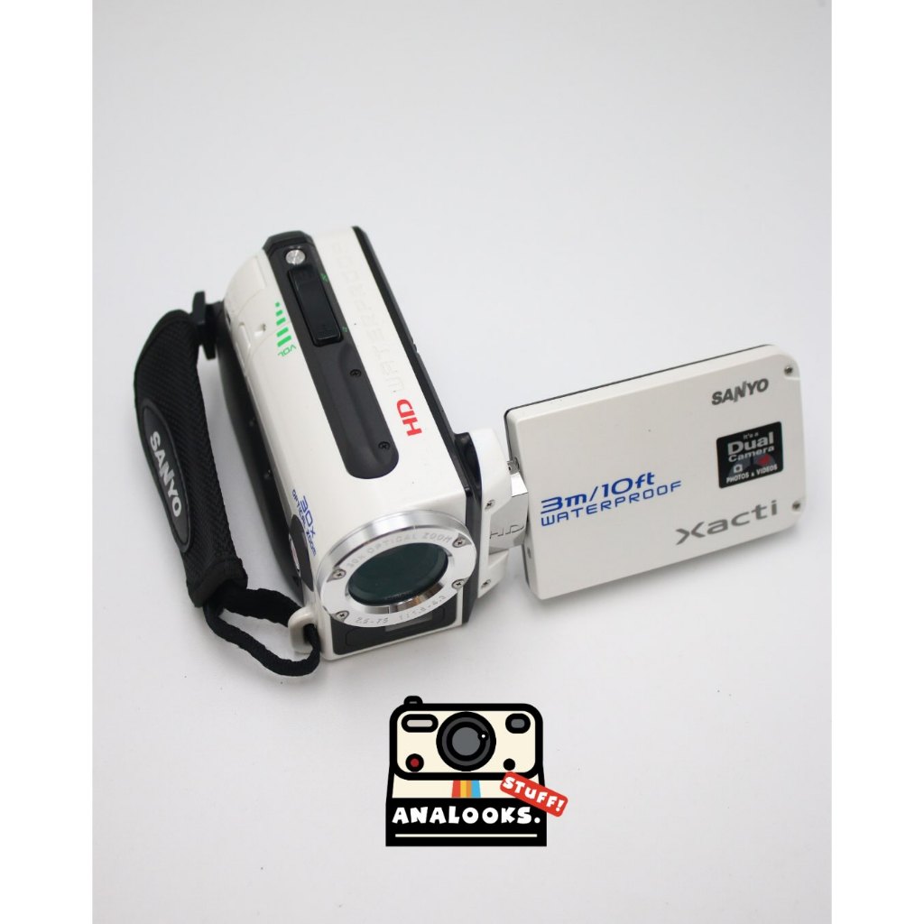Sanyo Xacti WH-1 Camcorder Handycam