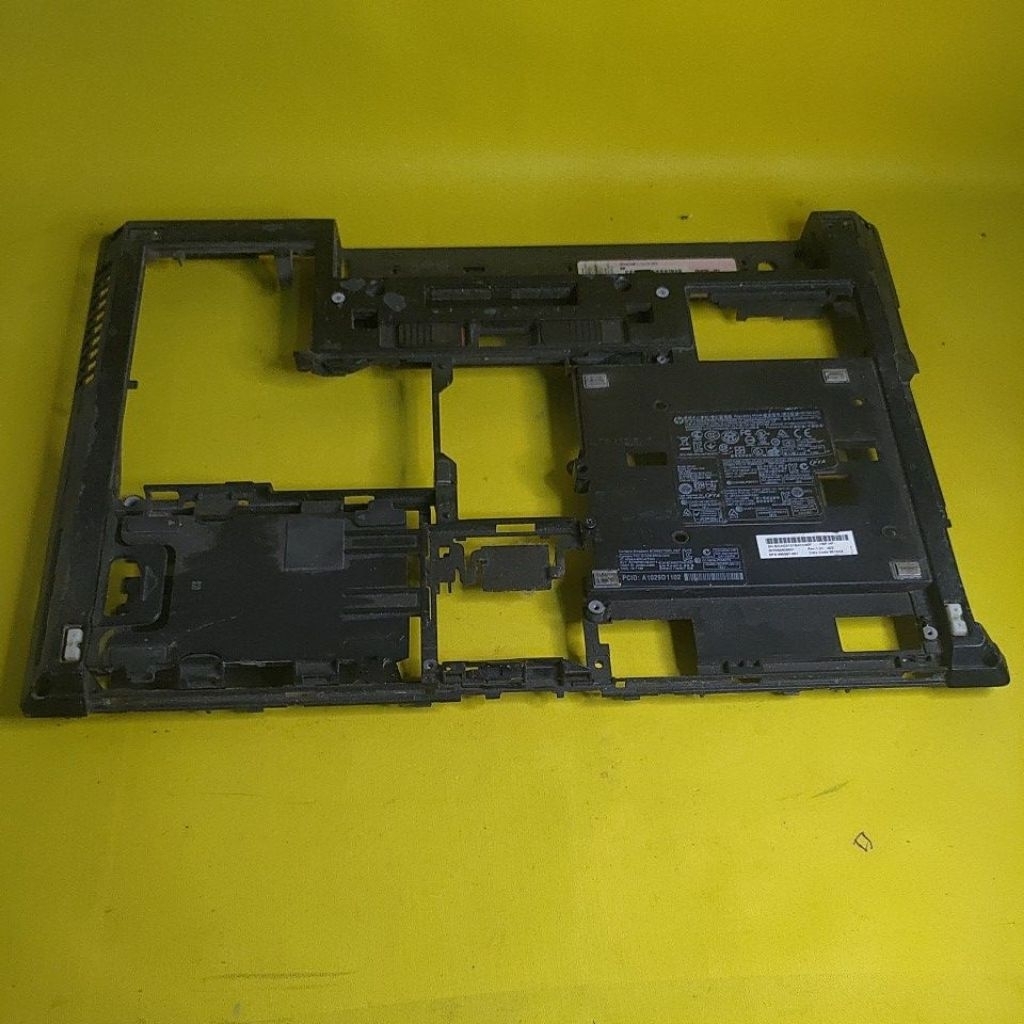 casing bottom laptop hp Elitebook 8470p 8470w