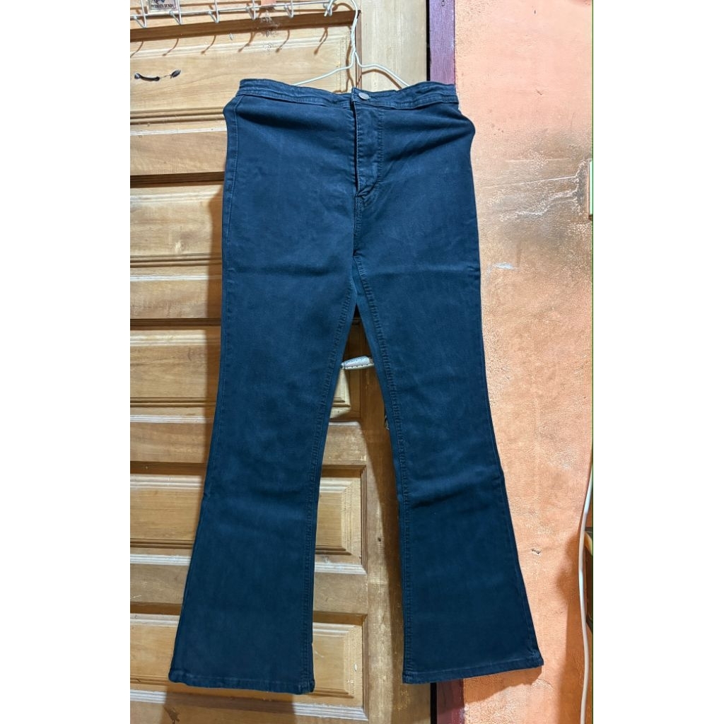 Preloved Jeans Cutbray
