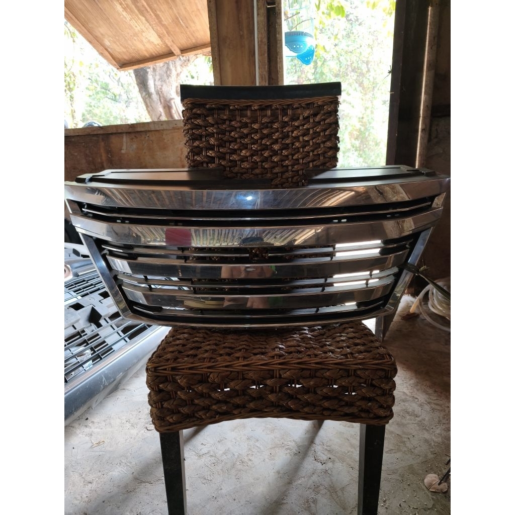 grill bemper depan nissan Serena C26 autech