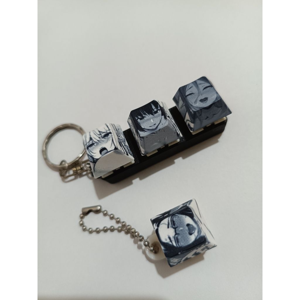Fidget Keycaps Anime Black & White - Gantungan Kunci Keycaps Anime