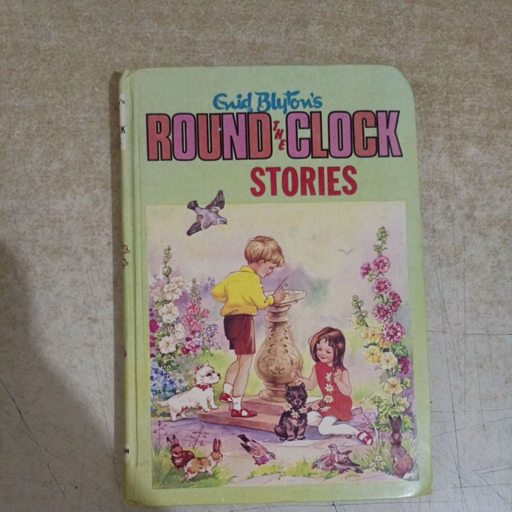 Buku Enid Blyton Round The Clock Stories