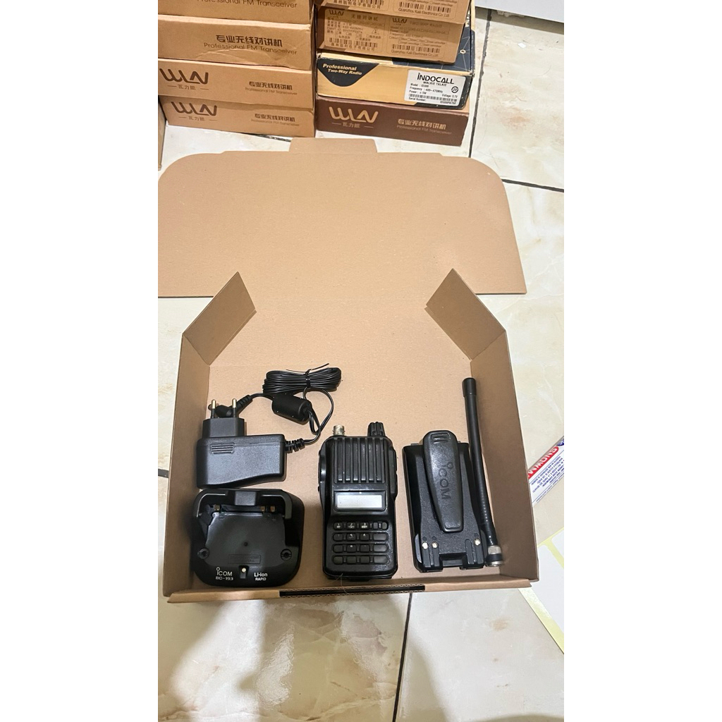 HT icom V80 original jepang