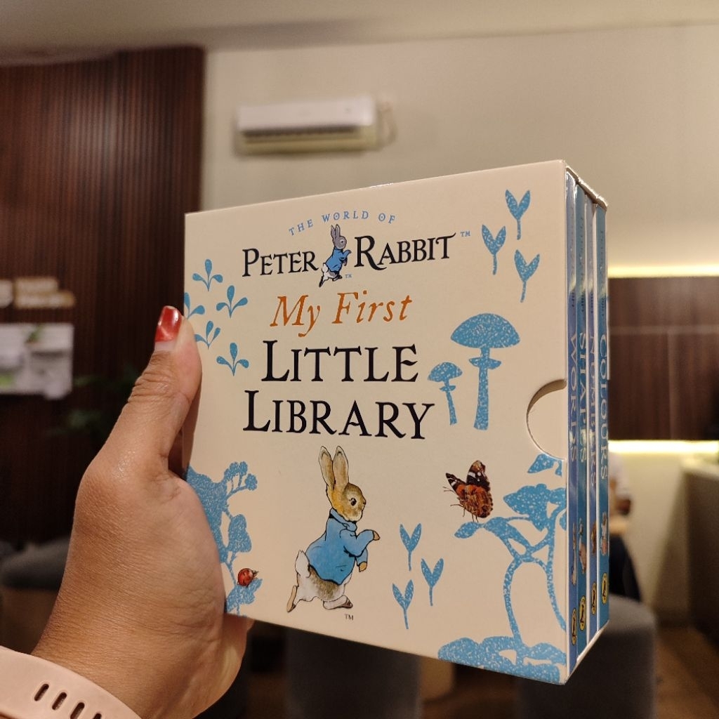 BIG BAD WOLF BOOKS • THE WORLD OF PETER RABBIT : MY FIRST LITTLE LIBRARY - BOARD BOOK BBW IMPORT