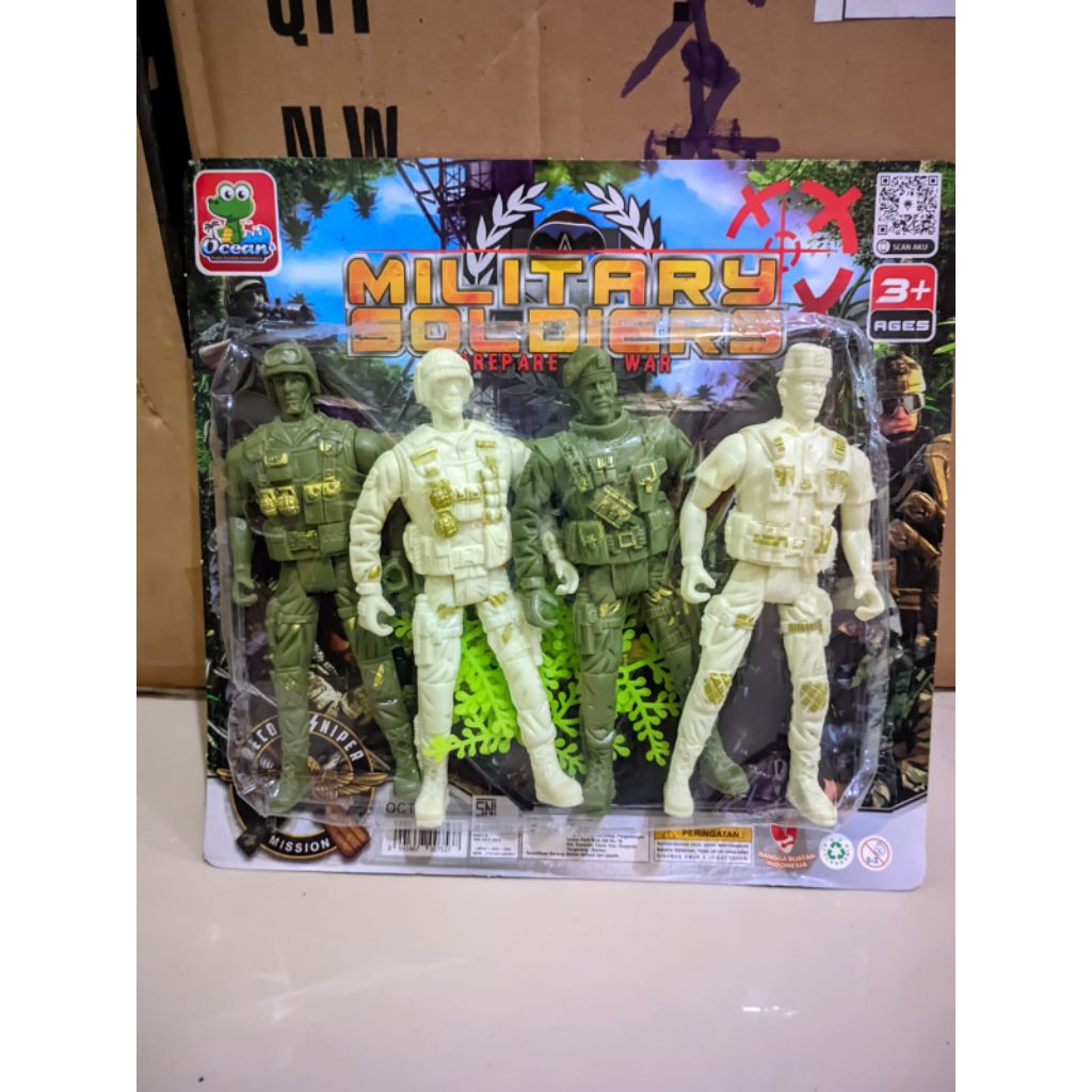 Mainan Tentara Figure