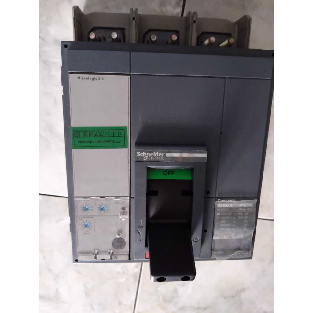MCCB NS 800N. SCHNEIDER
