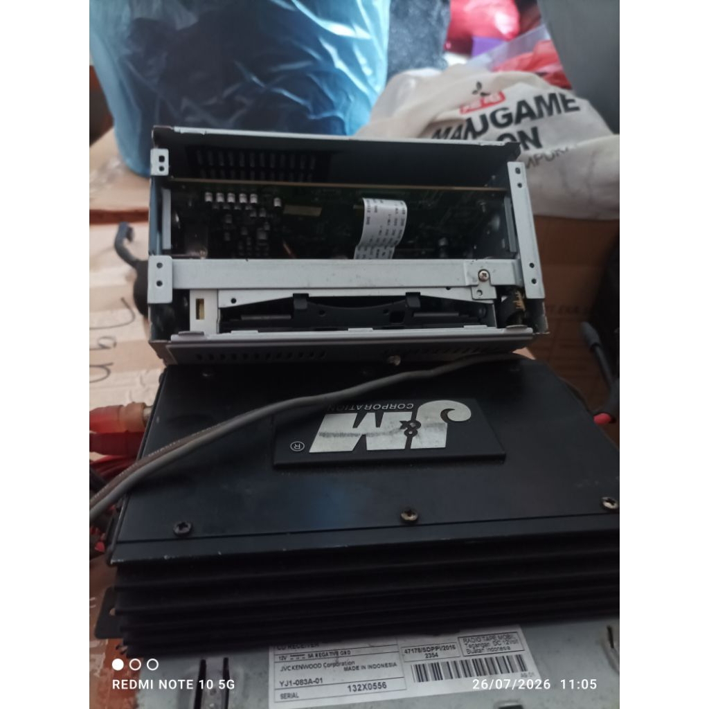 kenwood audio mobil dengan power amplifier dan power jack bekas