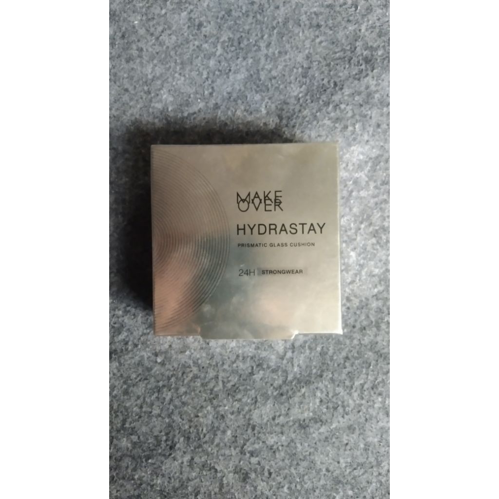 MAKEOVER HYDRASTAY PRISMATIC GLASS CUSHION SHADE W33 HONEY BEIGE
