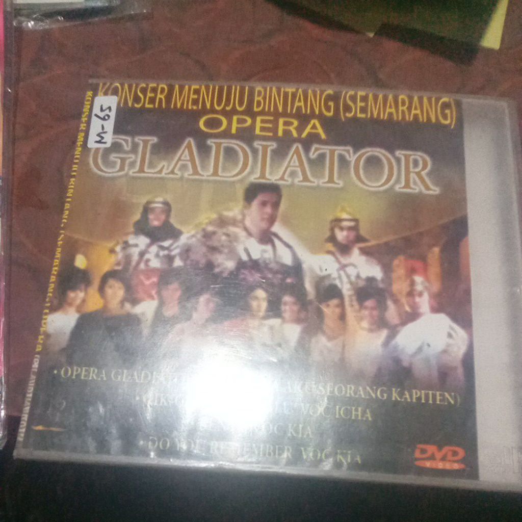 VCD KONSER AFI MENUJU BINTANG  M-65