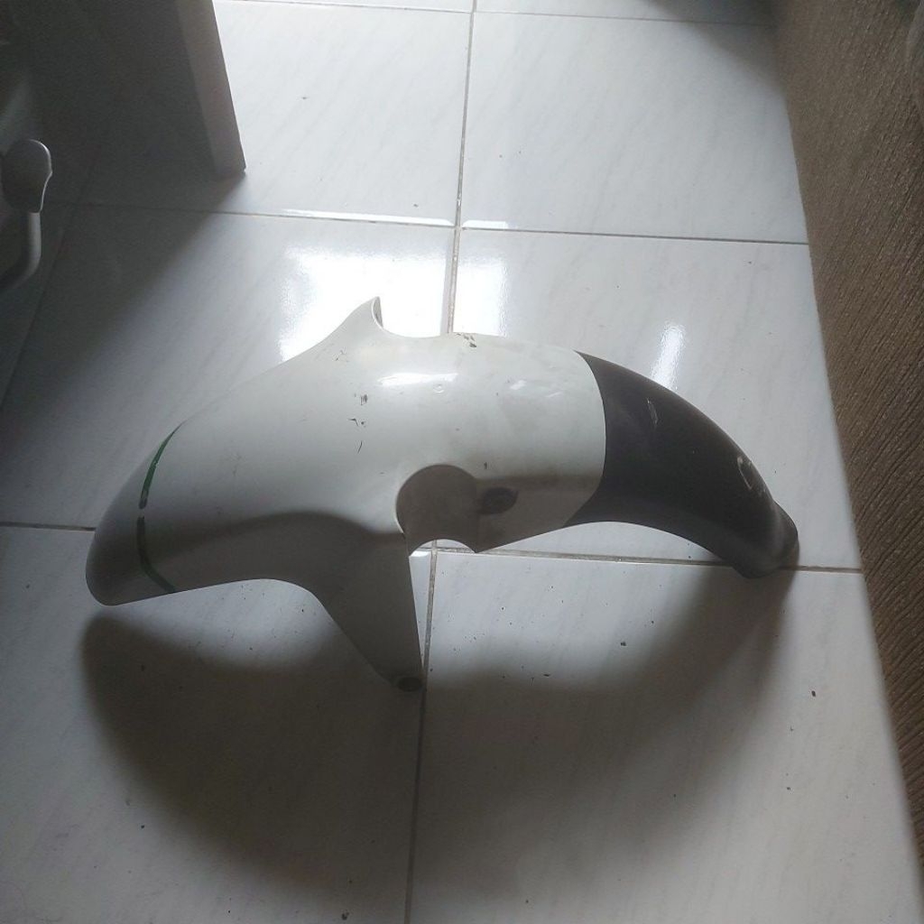 spakbor depan new megapro fi injeksi