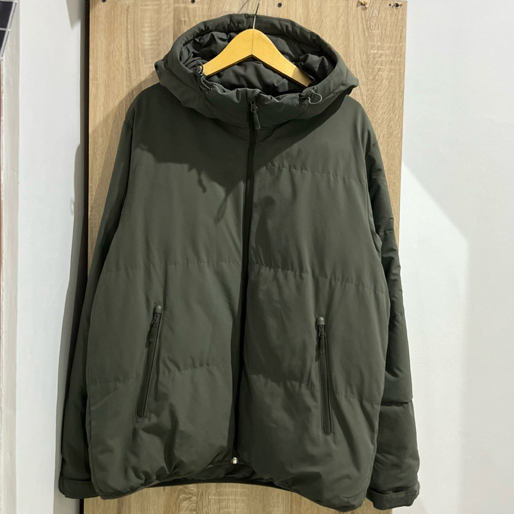 (XL) GU Uniqlo Seamless Heat Padded Puffer Jacket