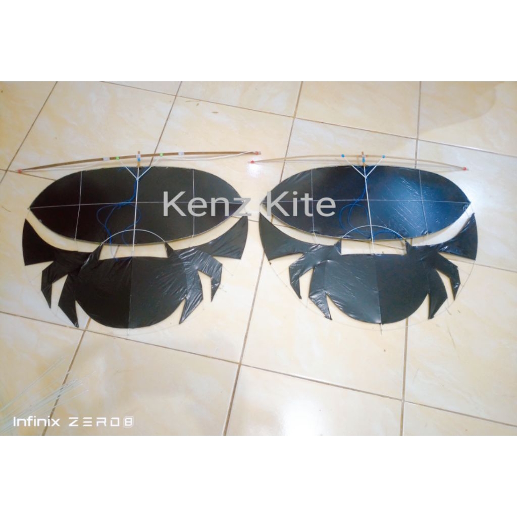 LAYANG LAYANG RAM-RAMAN BLACK SPIDER 70CM