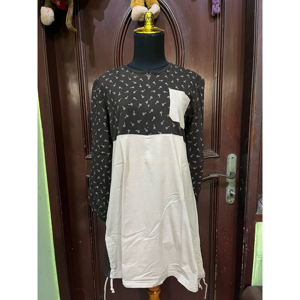 PRELOVED Kaos Shafa Marwa Coklat XL