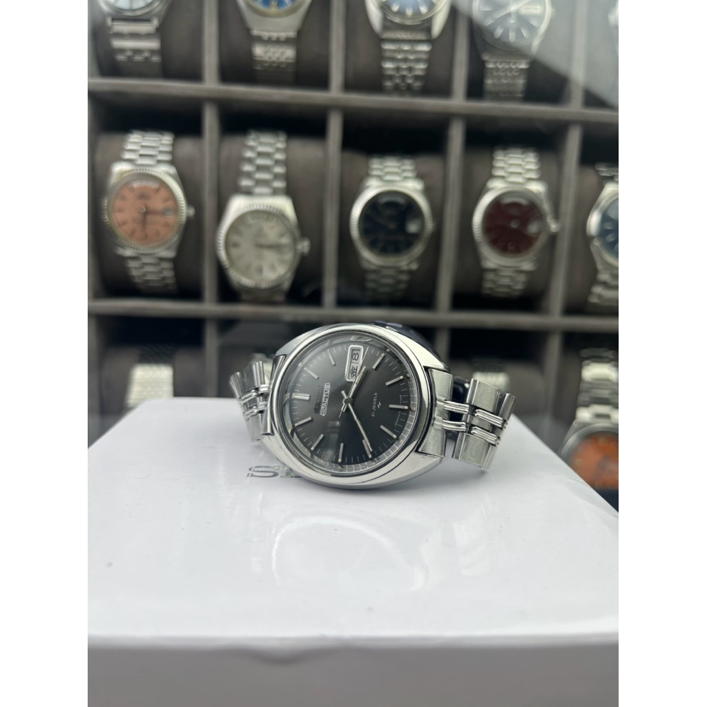 SEIKO ACTUS BLACK SUNBURST