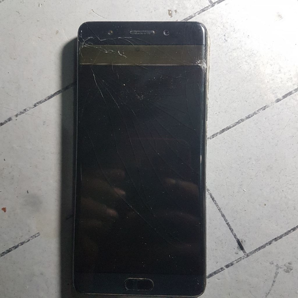 Samsung Galaxy Note FE / Sm-N935s / 64Gb  / Minus Baca Diskrpsi